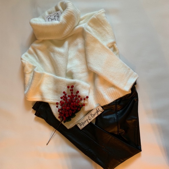 Open Back Ivory Turtleneck Sweater - Picture 8 of 8